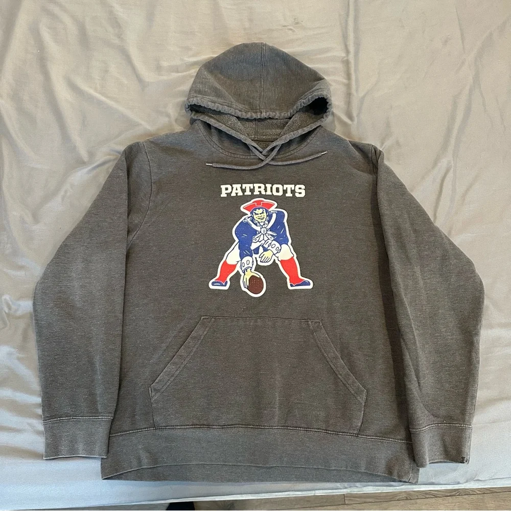 New England PATRIOTS Majestic Sweatshirt Hoodie Sz LARGE Dark Gray Pat Patriot
